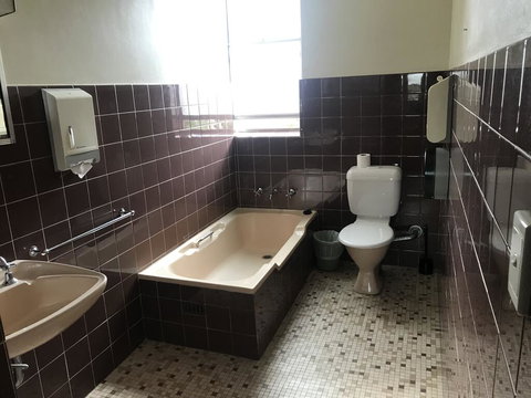 The Greenwich - Swimm 3