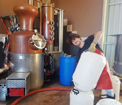 The Grove Distillery & Brewery - Swimm 1