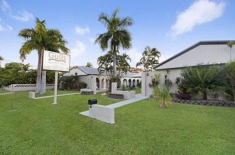 The Gulls Apartments - Renee 0