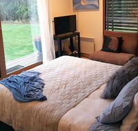 The Gurdies Room with Amazing Sunset Views - Internet Find