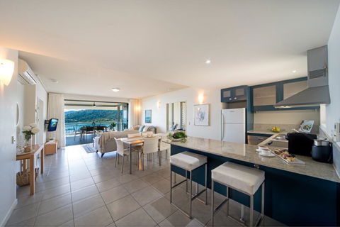 The Hamptons On Airlie - Internet Find 1