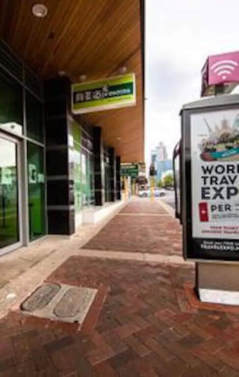 The Heart Of Northbridge With Complimentary Parking, Wifi & Netflix - Renee 3