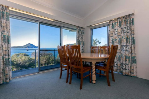 The Helm, Unit 5, 22 Voyager Close - Swimm 3