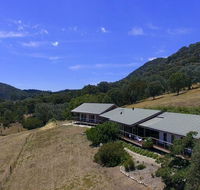 The Homestead at Holmeslgen at Eildon - Internet Find