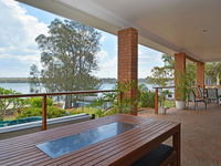 Business in Fishing Point NSW Renee Renee