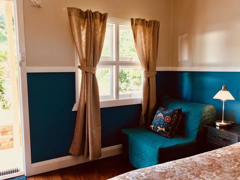 The Lady Jane Motel - Renee 0