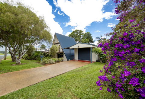 The Lake House - Internet Find 2