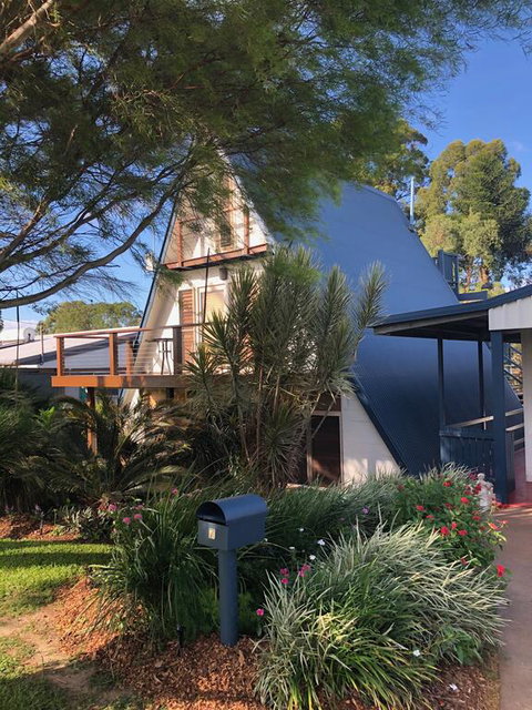 The Lake House - Internet Find 3