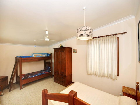 The Lakes Cottage - Swimm 3