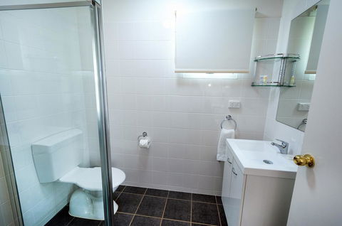 The Leprechaun Resort - Petrol Stations 2