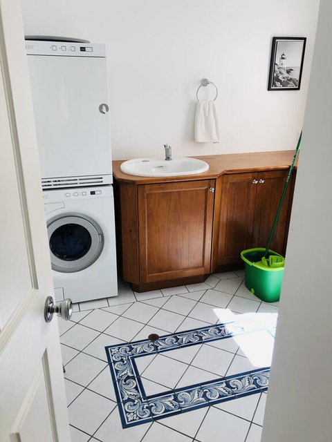 The Light And Bright Yellow Beach House - Swimm 3