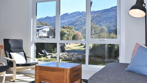 The Lodge - Crackenback Resort - Swimm 1