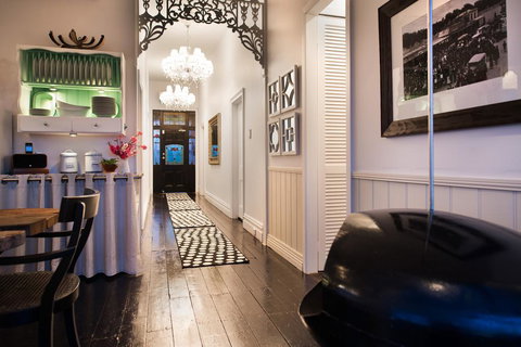 The Lodge At Clunes - Renee 2