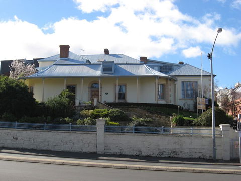 The Lodge On Elizabeth Boutique Hotel - Internet Find 1