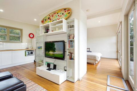 The Love Shack - Renee 2