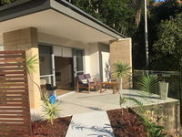 Business in Currumbin Valley QLD Renee Renee