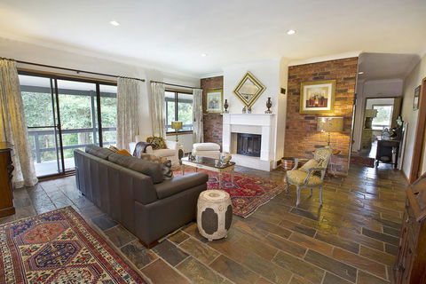 THE MAPLES - Renee 1