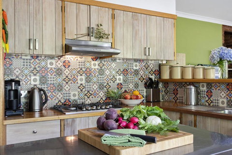 THE MAPLES - Internet Find 0