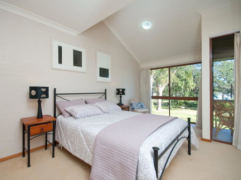 The Moorings, 5/4 Cromarty Road - Renee 3