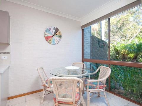 The Moorings, 5/4 Cromarty Road - Renee 1