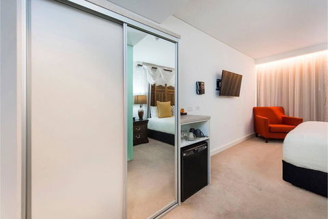 The Nest - Boho Bedroom Near The City With Roof Terrace - Swimm 1