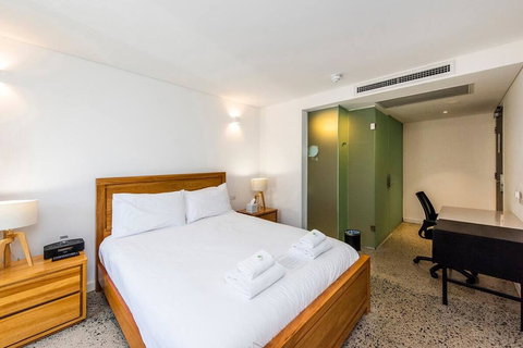 The Nest - Traditional Room In Northbridge And Roof Terrace - Swimm 1