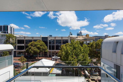 The Nest - Trendy Studio Near City Centre With Roof Terrace - Swimm 2