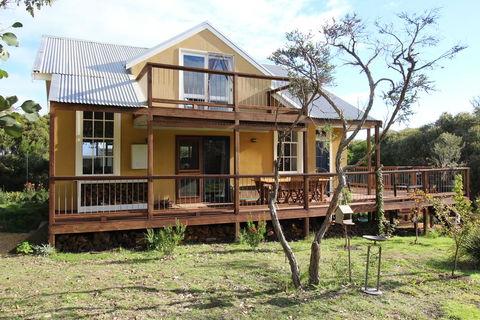 The Old School House - Renee 0