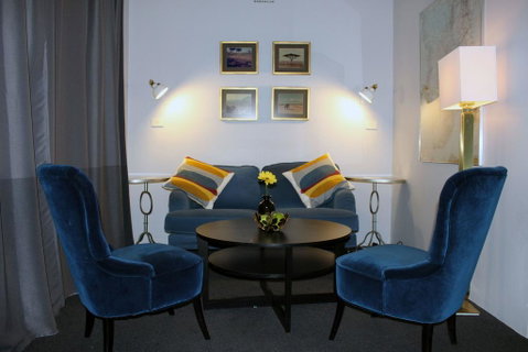 The Oriana, Orange - Petrol Stations 3
