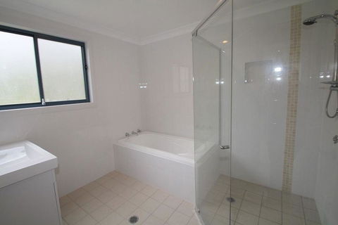 THE PALM FARM - PET FRIENDLY - WEEKLY ONLY - Internet Find 3