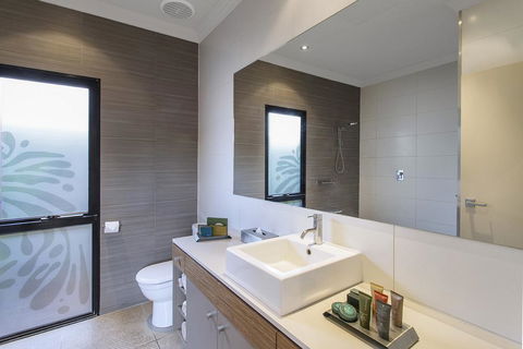 The Pearle Of Cable Beach - Renee 1