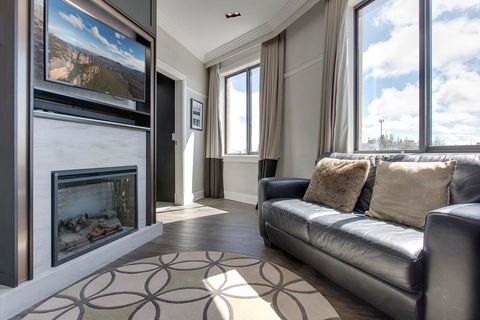 The Perfect Blue Mountains Getaway - Swimm 0