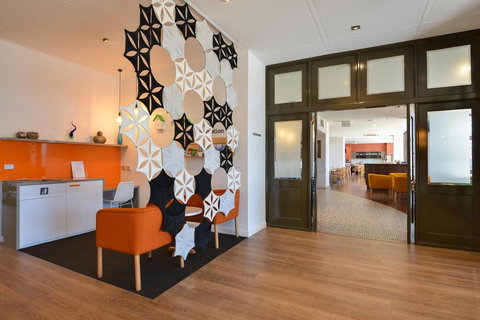 The Plaza Hotel Kalgoorlie - Renee 1