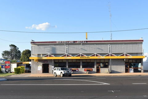 The Queensland Hotel - Qld Realsetate 0
