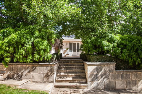 The Retreat At Stirling - Renee 0