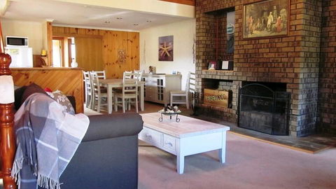 The Retreat On Matthew - Qld Realsetate 0