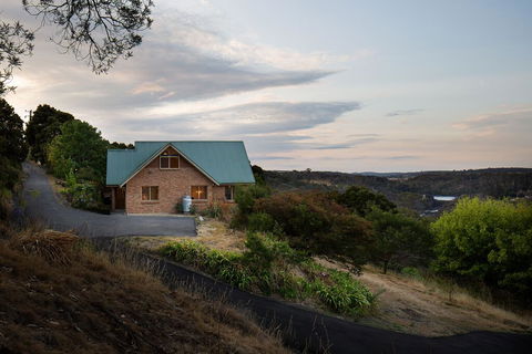 The River Valley Retreat - Renee 0