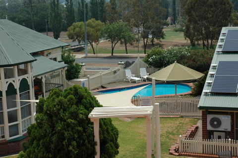 The Roseville Apartments - Renee 1