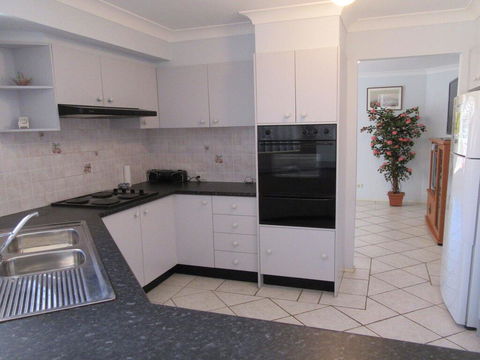 The Salamander', 99 Salamander Way - Aircon & Large Yard For Kids - Renee 2