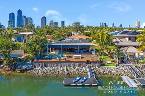 The Savoy Beach House - Swimm 0