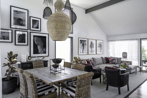The Seaview - Designer Beachfront House - Renee 2