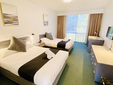 The Select Inn Penrith - Qld Realsetate 1