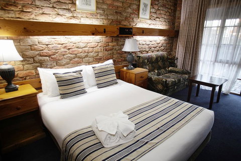 The Settlement Historic Hotel - Internet Find 2