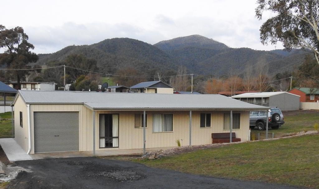 Tallangatta Valley ACT Internet Find