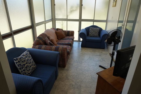 The Shack - Rainbow Beach, The Ultimate Beach Shack, 200m To Beach - Renee 1