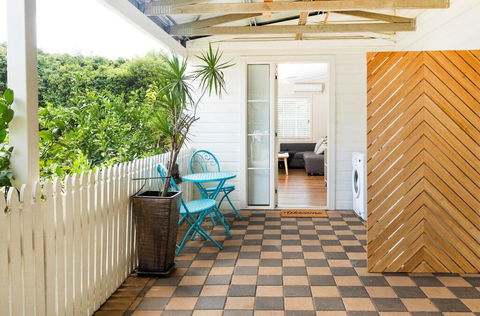 The Shed On Moloney - Petrol Stations 2