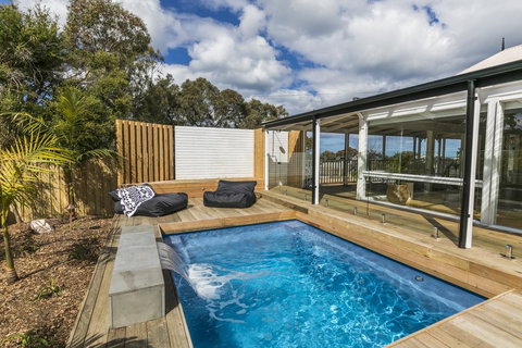 The Summer House Retreat Torquay - Swimm 2