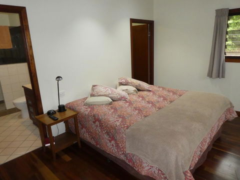 The Summit Bed & Breakfast - Petrol Stations 2