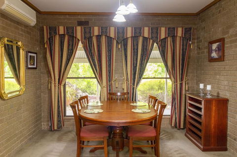 The Townhouse - Renee 3