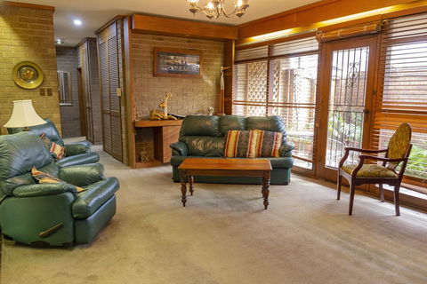The Townhouse - Renee 1
